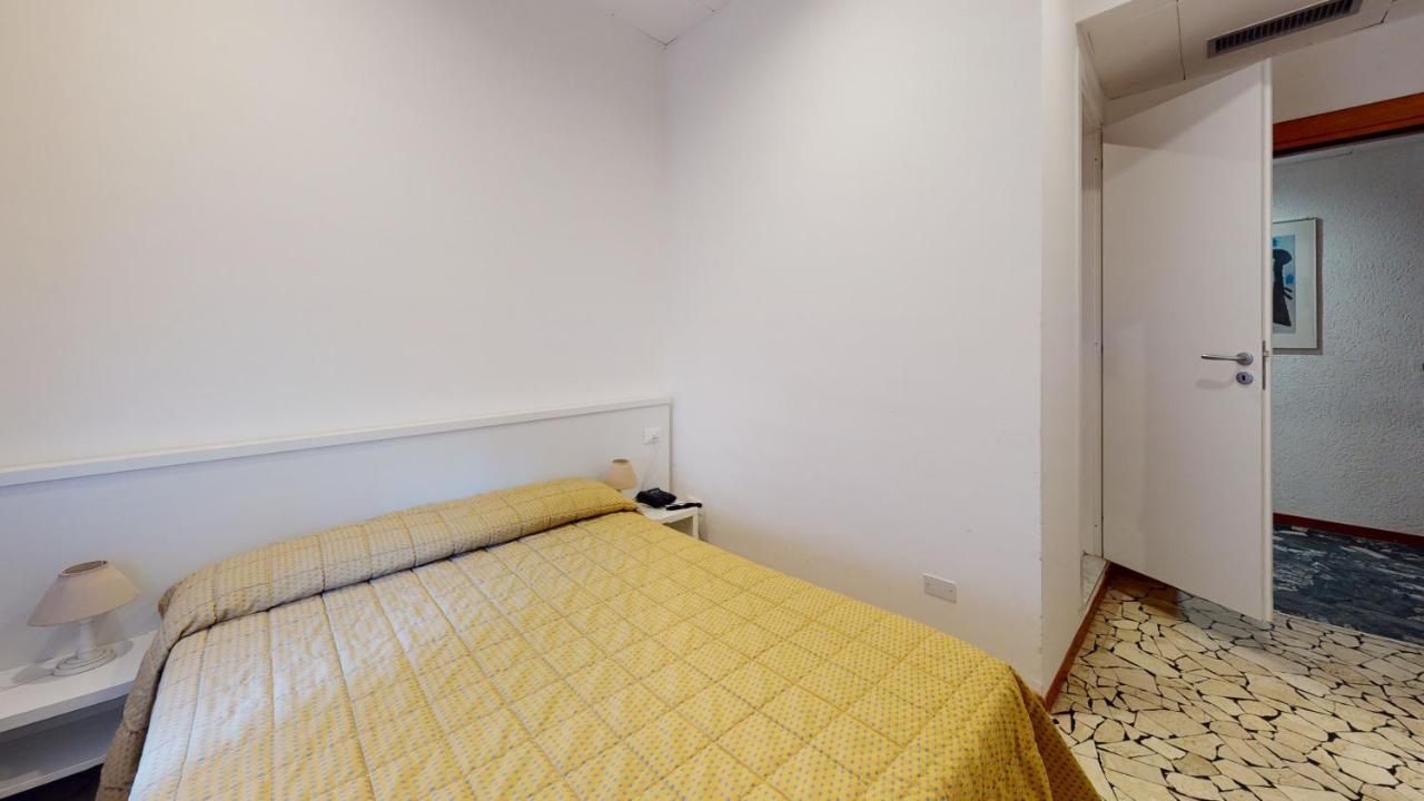 Hotel Zunino Споторно Екстер'єр фото